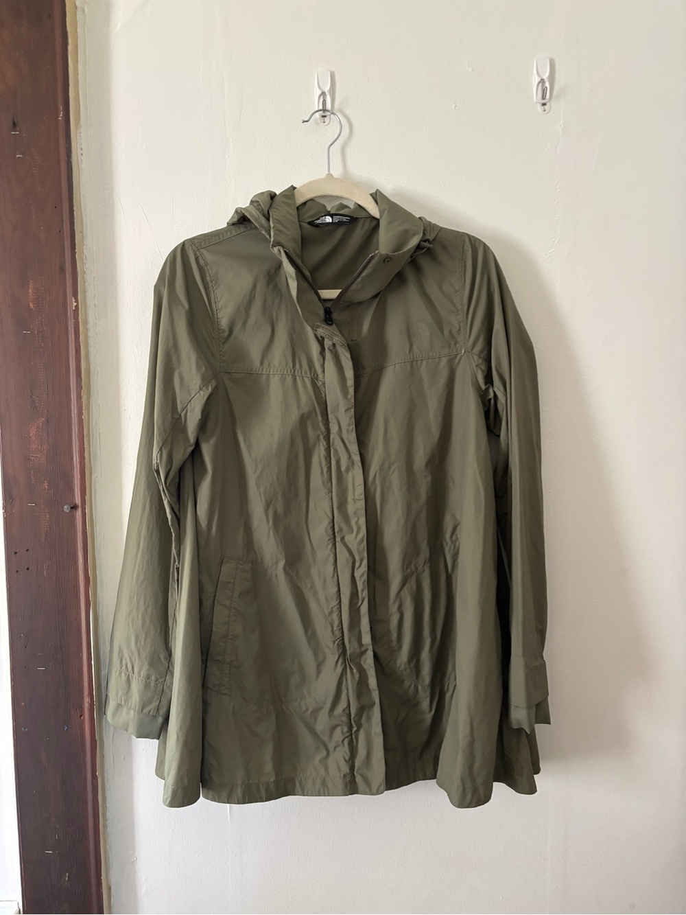 The North Face Lightweight Olive Hooded Raincoat Jacket - Women
